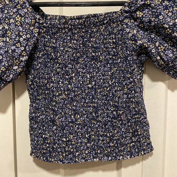 Ruched navy flowers short sleeve top size 12 youth - Picture 4 of 4
